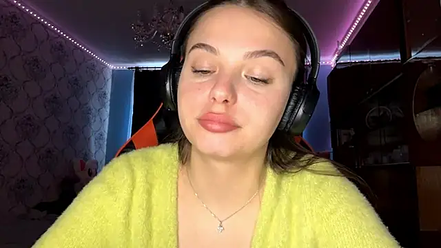 ThedaStrevell: онлайн-секс-чат