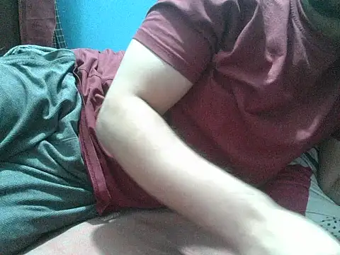 Precumboner 即時 XXX 聊天