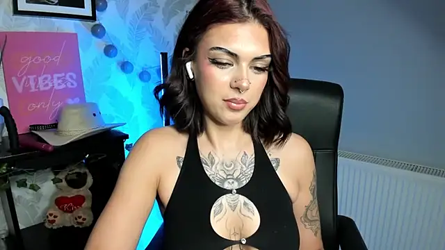 Nova_SINのライブXXXチャット