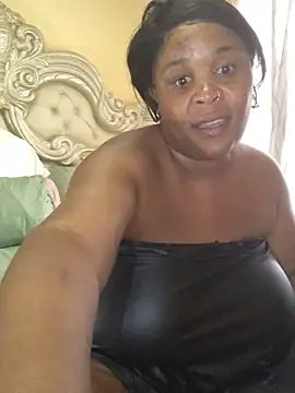 KINKYBOOTI22n Live XXX chat