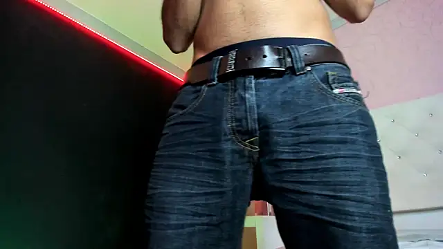 Boss_Domiinator Webcam show