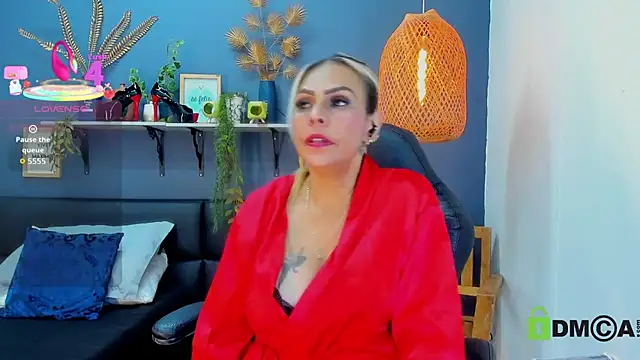 yessila_parker Chat XXX live