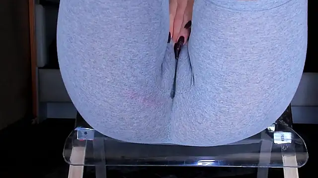 Czat XXX na żywo – Cameltoe_squirt_inPants