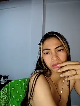 Chatroom XXX en direct de Evangeline_Bonnet