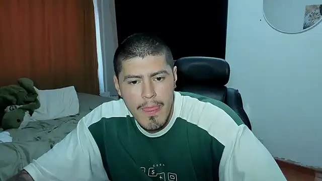 Baltazar_Dupont Show in webcam