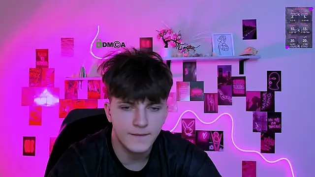 XXX chat uživo modela travis_wolf_