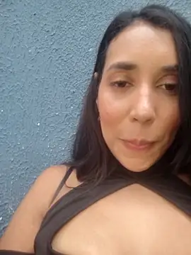 Chat +18 de ScarletDollxxx ao vivo