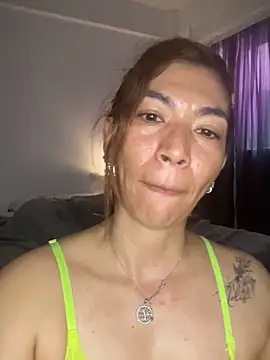 EmelyGigi Webcam Show