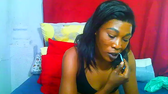 Chat +18 de freaky_naughty ao vivo