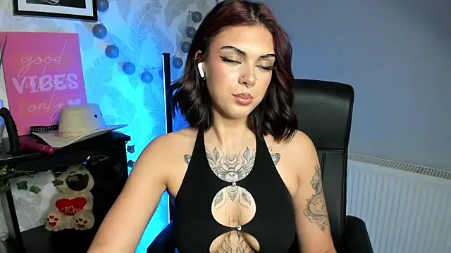 Nova_SIN Live XXX-Chat