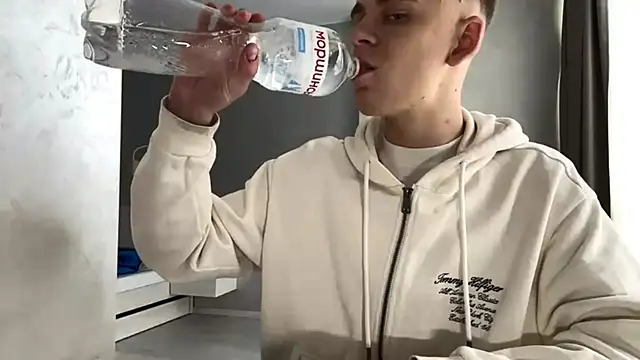 SoloFury webcam show