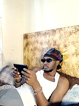 69_SINNS Show in webcam