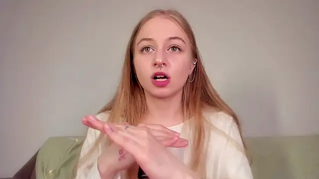 MiaMews – Live XXX-chat