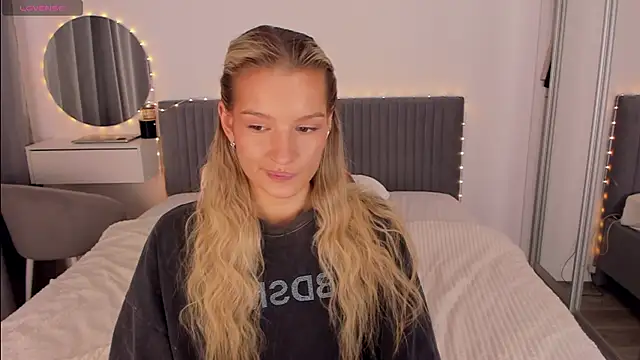 CassieRayss' Live XXX Chat