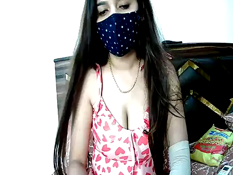 Gloie4u's Live XXX Chat