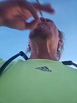 yourMasterisBored – Kamerová šou