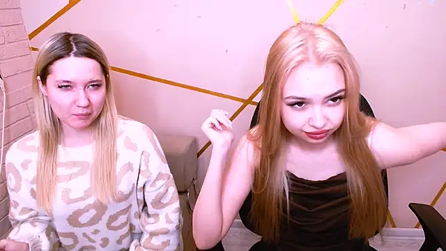 WetRosesX Webcam Show