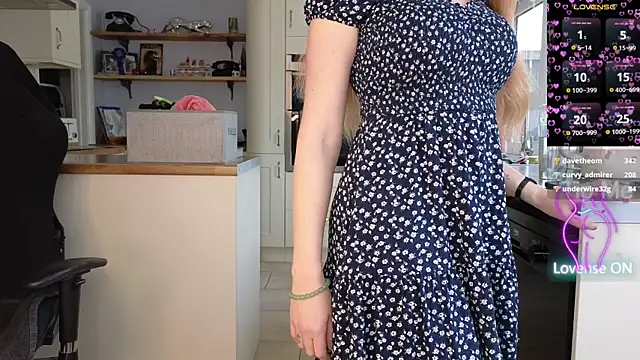 stripmequick Chat XXX live