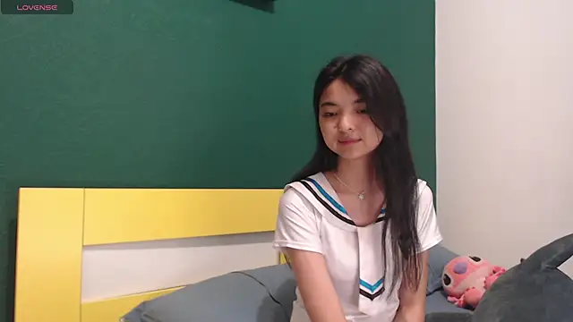 Shy_Kira Chat XXX in diretta