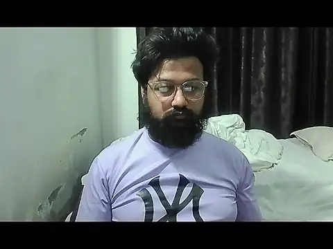 XXX chat uživo modela Dollseye