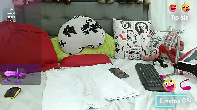 โชว์เว็บแคมของ katysquirtdirty