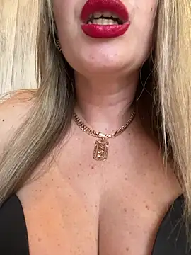 Kittenforyoun Live XXX chat