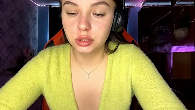 ThedaStrevell's Live XXX Chat