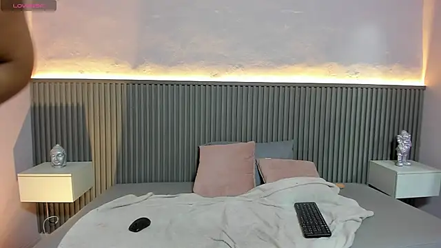 Michelle_Saenz_ Obrolan Langsung XXX