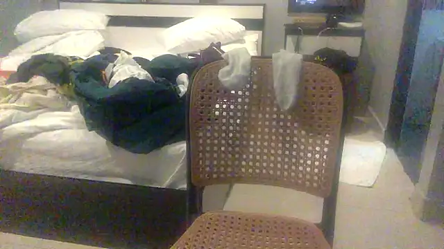 hentaipaipan2: διαδικτυακό σόου στην κάμερα