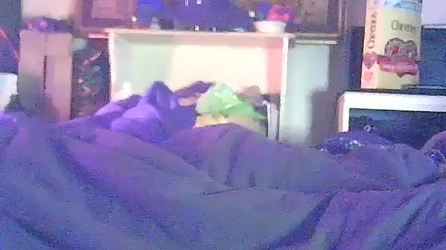 GUAPAN3S3_FIR3 – Live XXX-chat