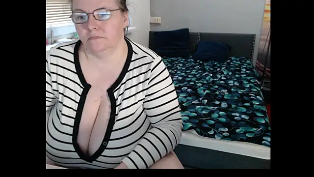 Chat XXX ao vivo de Sweetboobs