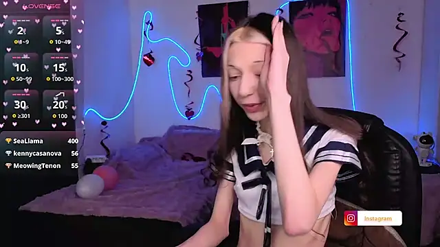 KiraGlam's Webcam Show