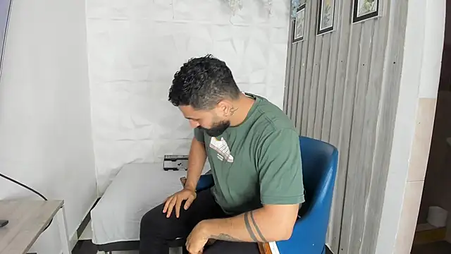 LeonidasKaiser Webcam show