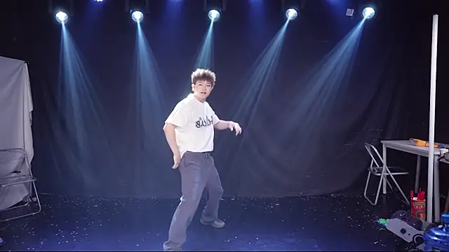 BTS-007 即時 XXX 聊天