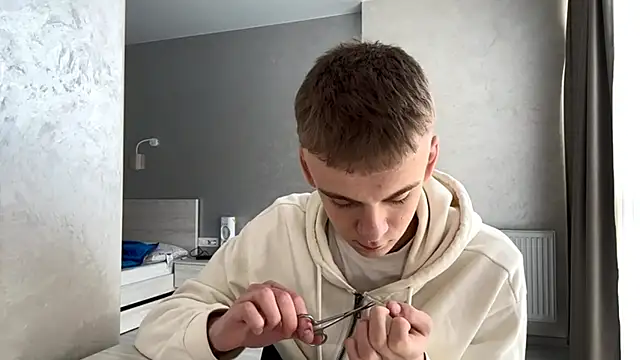 SoloFury élő XXX-chatje