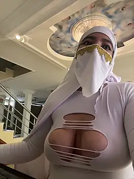 malak_nanyy's Live XXX Chat