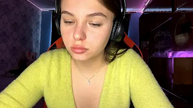 ThedaStrevell's Live XXX Chat