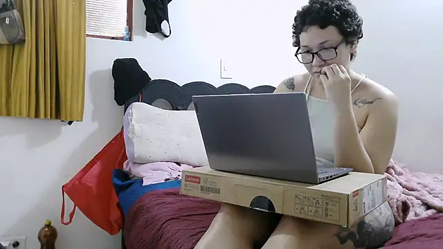 Chatroom XXX en direct de luxandracon23