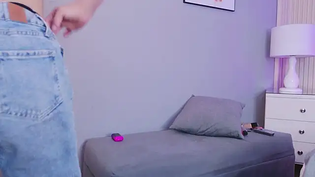 XXX chat uživo modela TaniaBlaze