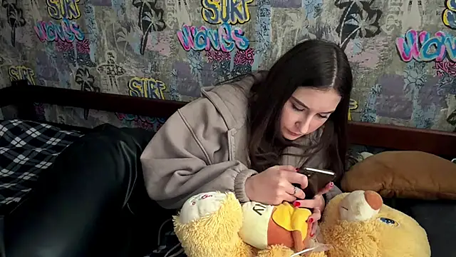 Онлайн чат XXX poly_princess