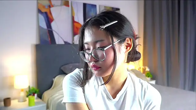 NelleMihalko's Live XXX Chat