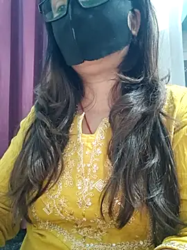 Aishwaryaa_69 – Live XXX-chat