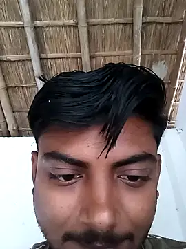 Webkamerová show shektiwari