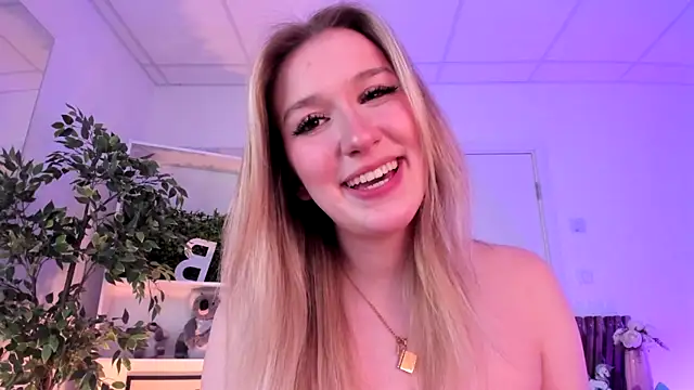 Synrix's Live XXX Chat