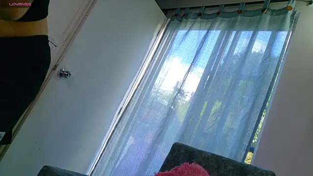 Mia_C: απευθείας συνομιλία ΧΧΧ