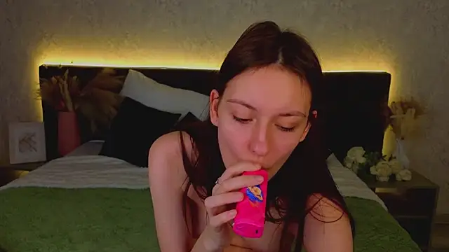 دردشة Golden__Whisper الجنسية المباشرة