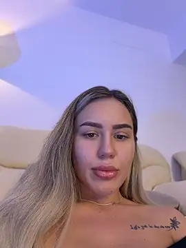 BarbieDoll13 Webcam show