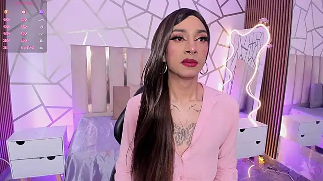 Chat XXX en directo de CYRUS_TAY