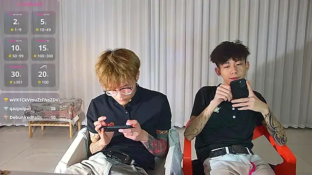 KK-cuteboyのライブXXXチャット