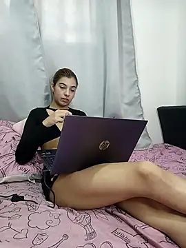 Isabellaa_Gomez's Webcam Show